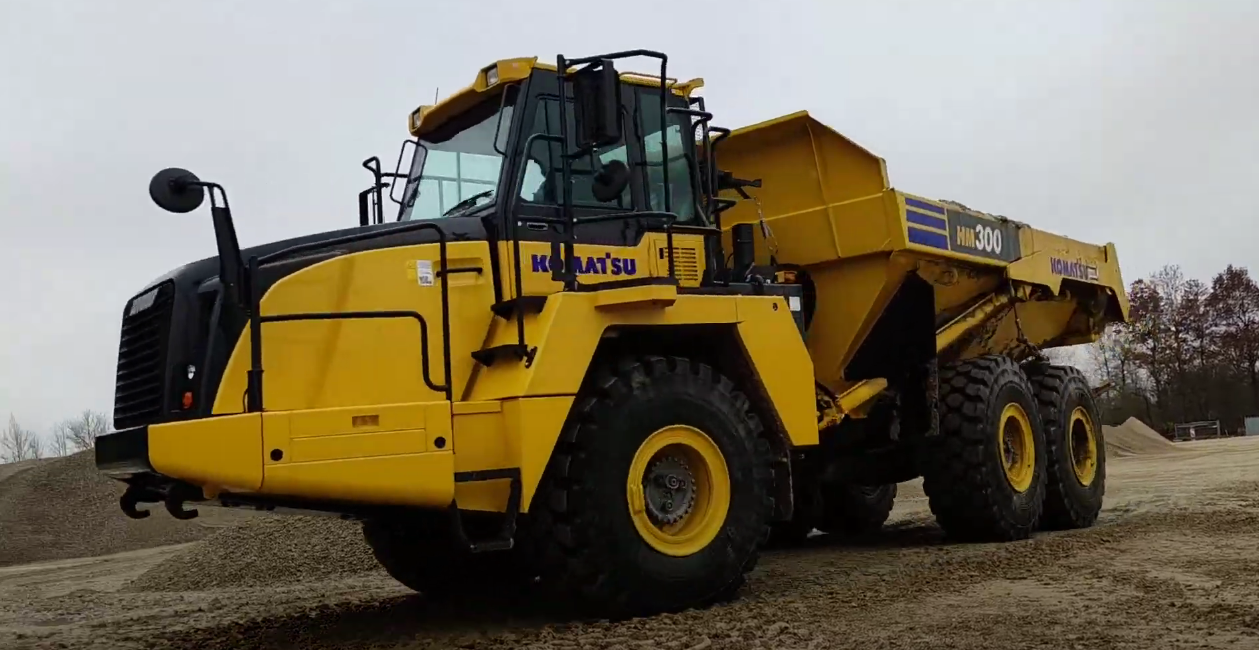 Самосвал Komatsu (Коматсу) HM300